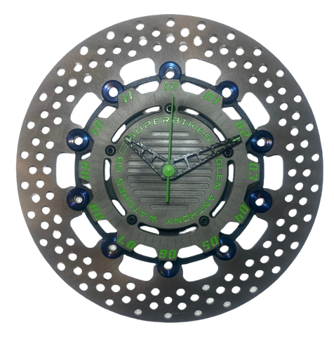Brake disc clock black with green numbers
