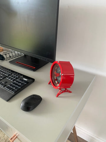 Clutch clock red