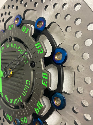 Brake disc clock black with green numbers